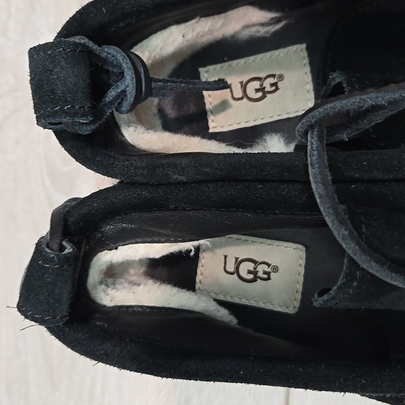 UGG Australia Women Ankle Moccasin Black Suede Chukka Boots Shoes Sz 7 - Picture 4 of 11